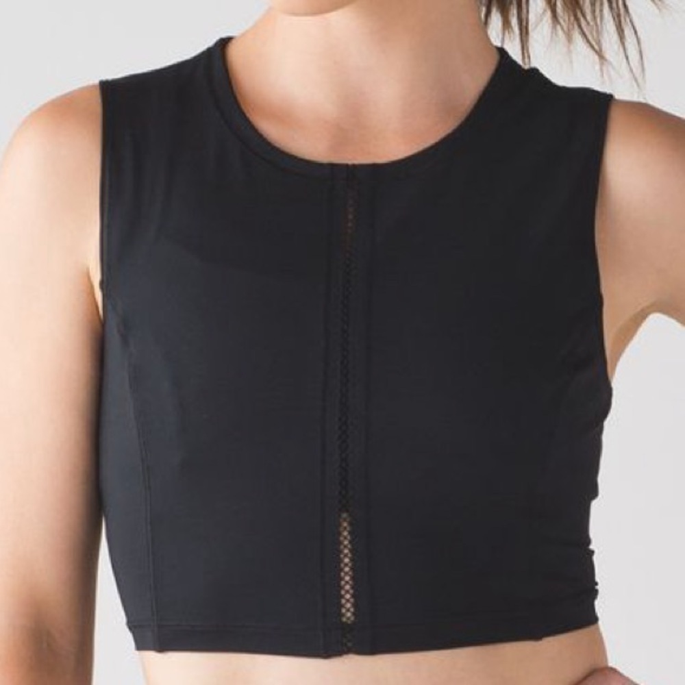 𝅺LULULEMON Sculpt It Cropped Tank Top Size 4 Black
